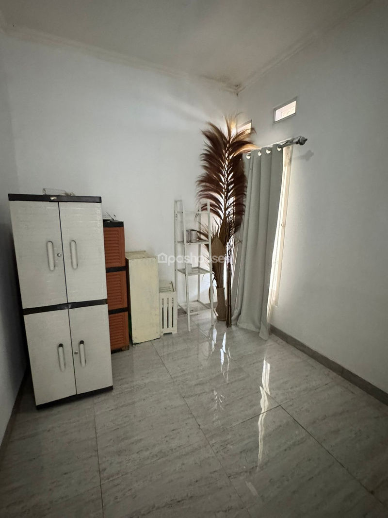 Perumahan Diamond Lake Side Blok N No.11