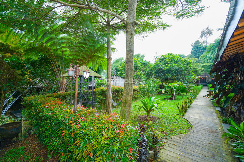Villa Saung Ibu Bogor