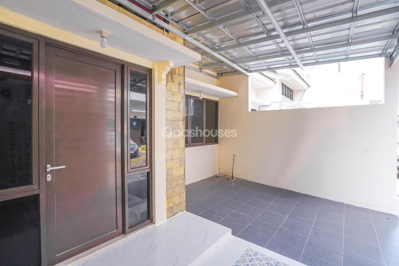 Pesona Duta Town House