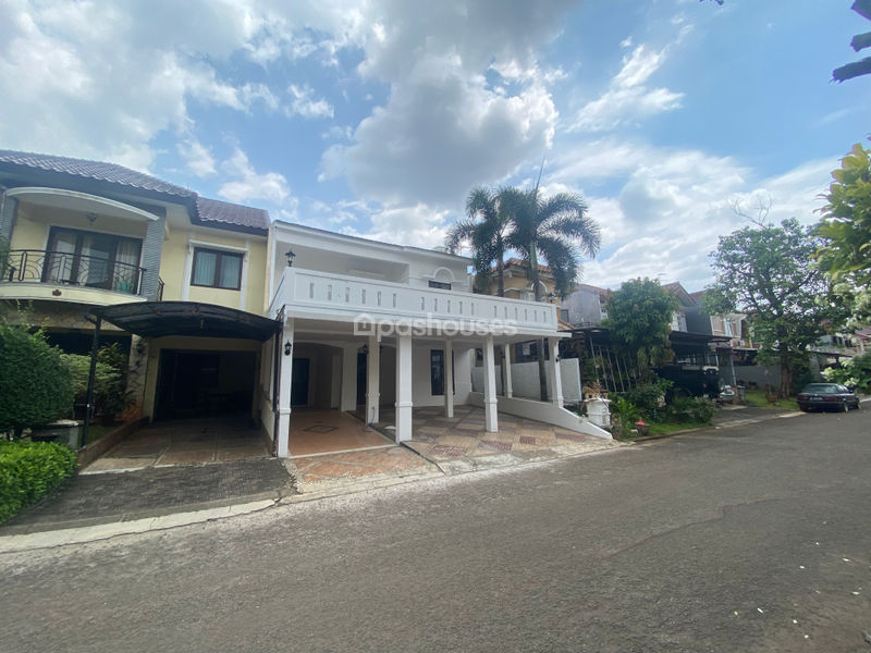 Legenda Wisata Zona Colombus Blok B15 No.17