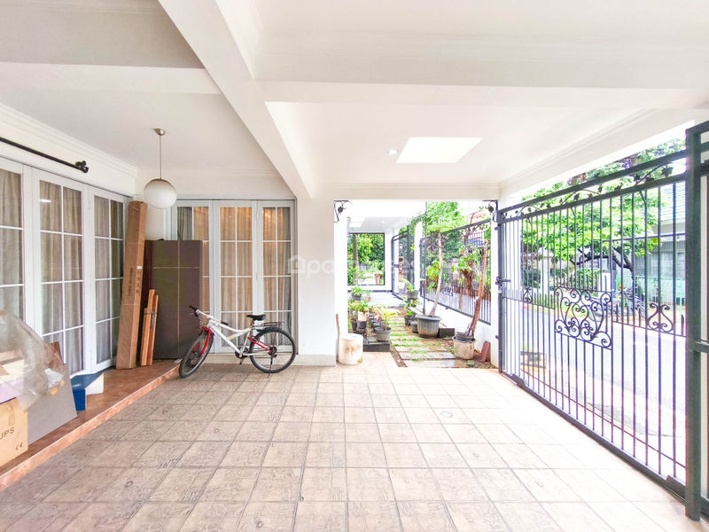 Komplek Larangan Indah Blok M8