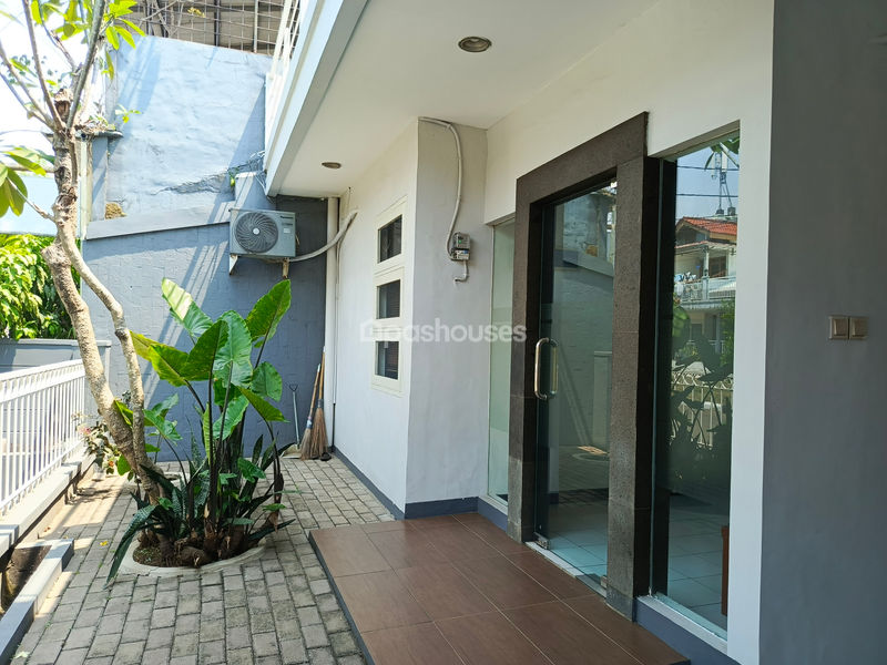 Perumahan Duta Kencana 2 No.7