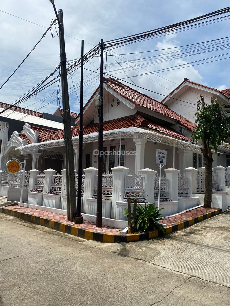 Jalan Villa Kalisari