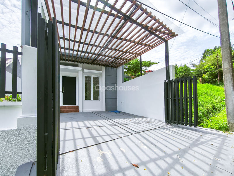 Bukit Golf Riverside III