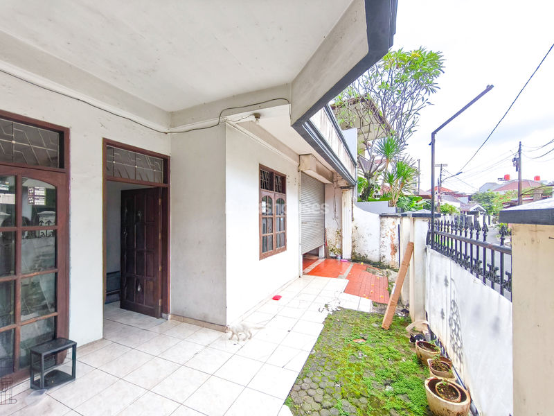 Jalan Anggrek Garuda II Blok I No.33