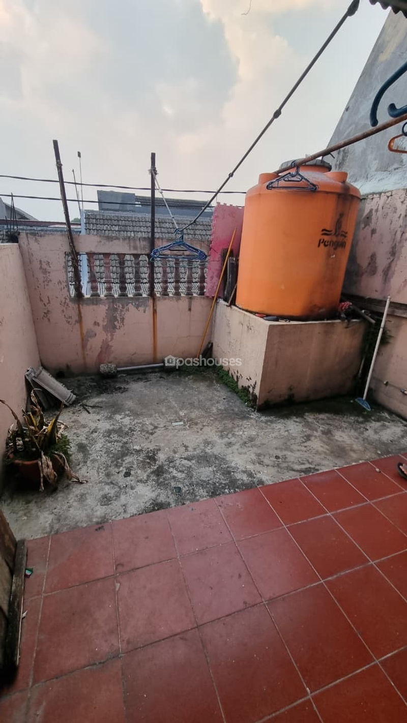 Perumahan Puri Lembah Hijau Blok D 11 No.1