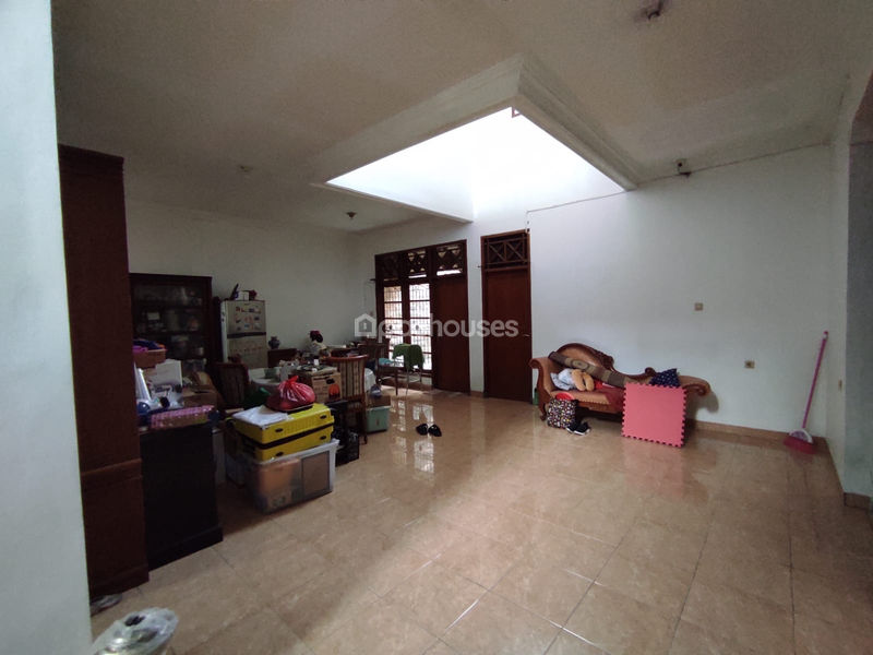 Jalan H. Amar II No.7