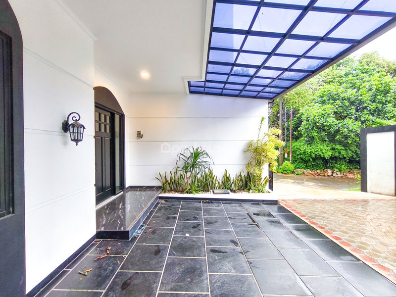 Jalan Saari Kelapa Dua