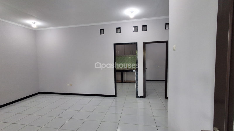 Perumahan Cibinong City Blok J No.7