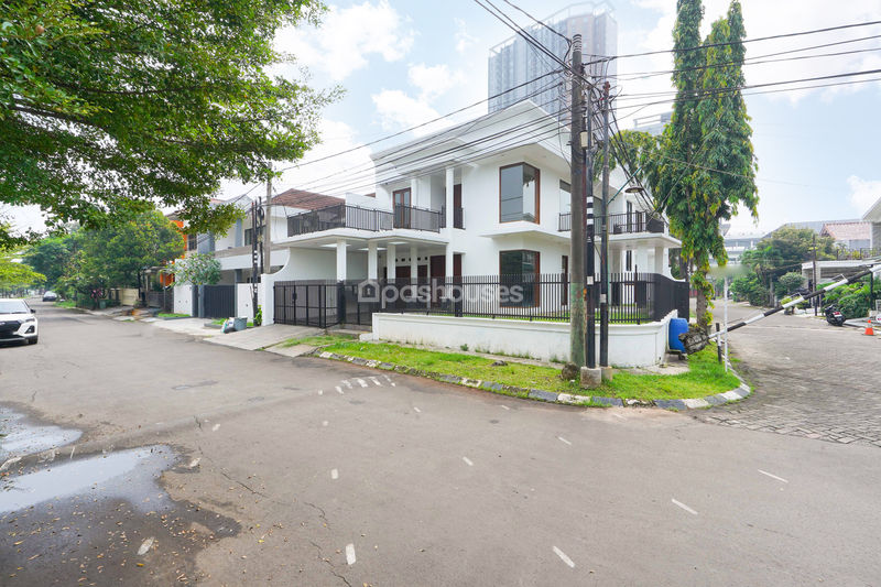 Villa Bintaro Regency