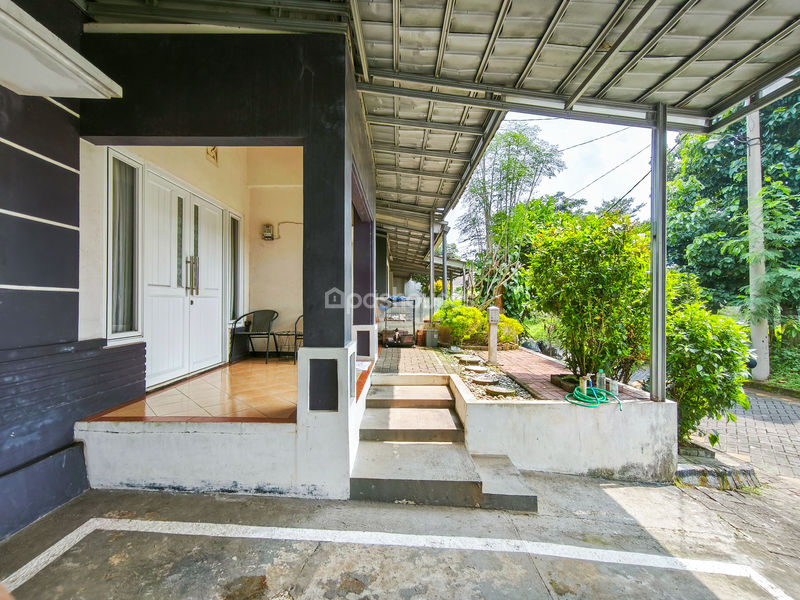 Erfina Kencana Regency Cluster Taman EK Playground No.18