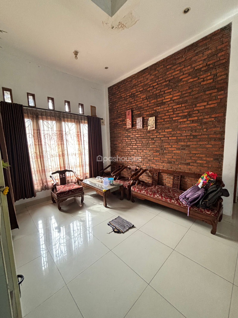 Jalan Cimanggu 4 No.57