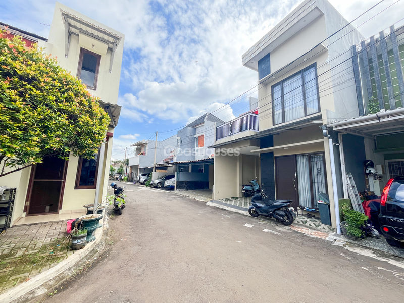 The Cozy Green Cibubur