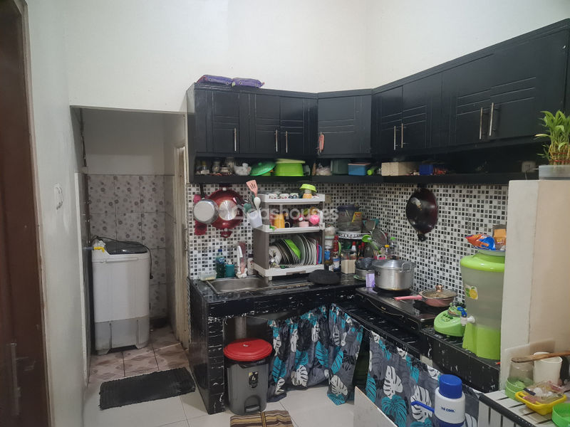 Perumahan Mutiara Gading Riviera Blok B8 No.18