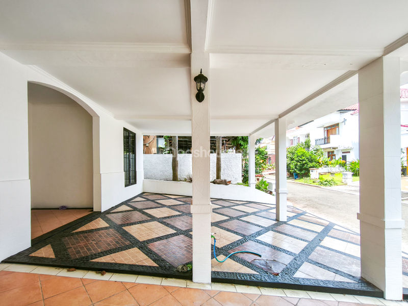 Legenda Wisata Zona Colombus