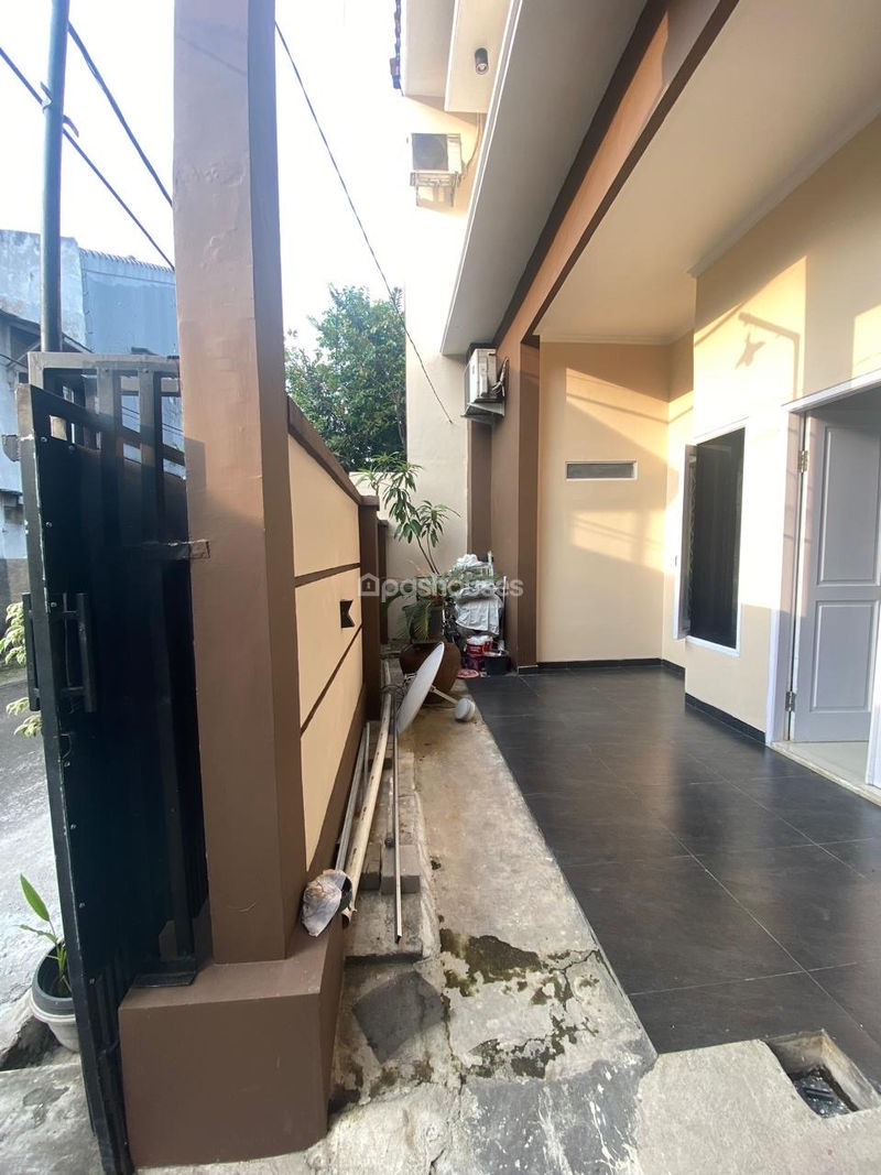 Jalan Taman Pelangi IV Blok E No.43