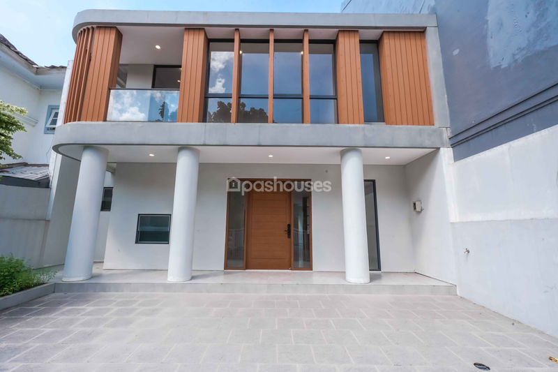 Legenda Wisata Zona Rembrant Blok H3/12