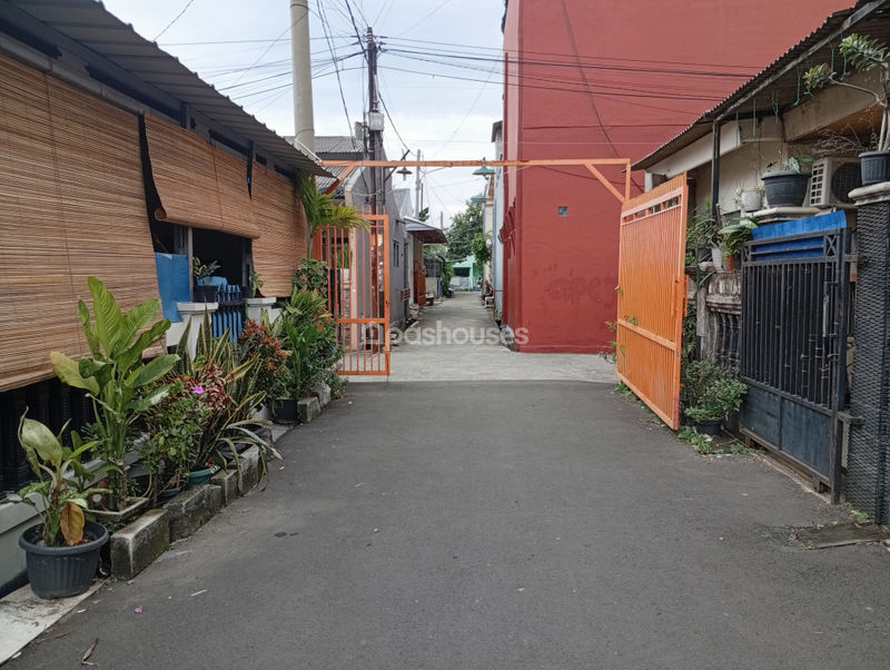 Jalan Alia 8 No.9 Bekasi