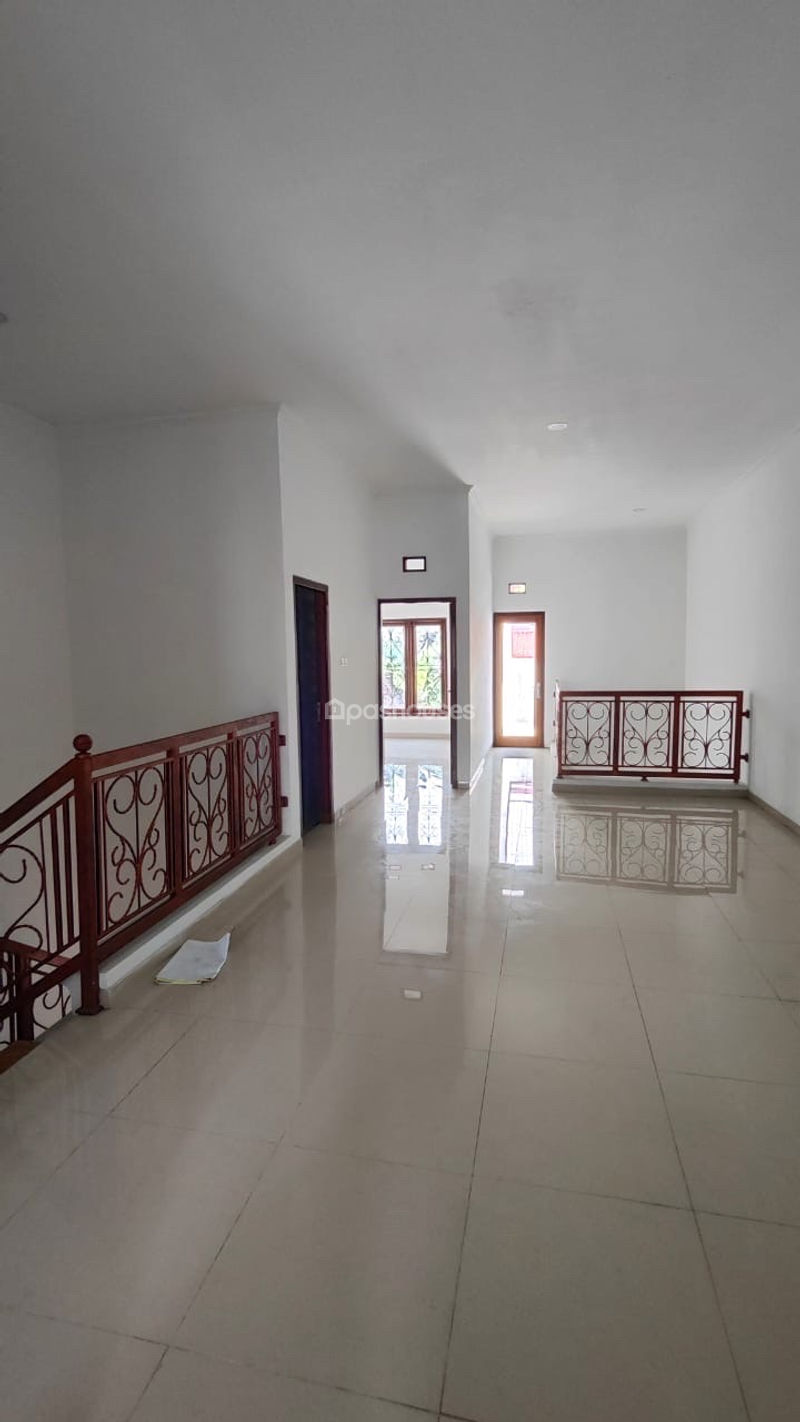 Perumahan Lembah Hijau Residence Blok D No.15