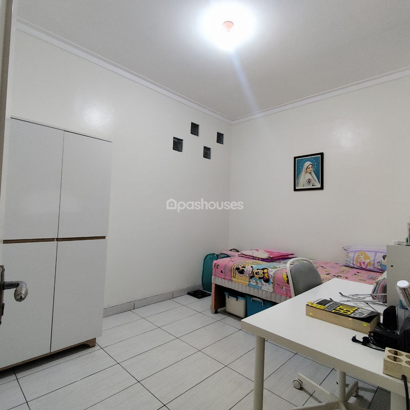 Graha Raya Cluster Eldora Blok H5 No.55