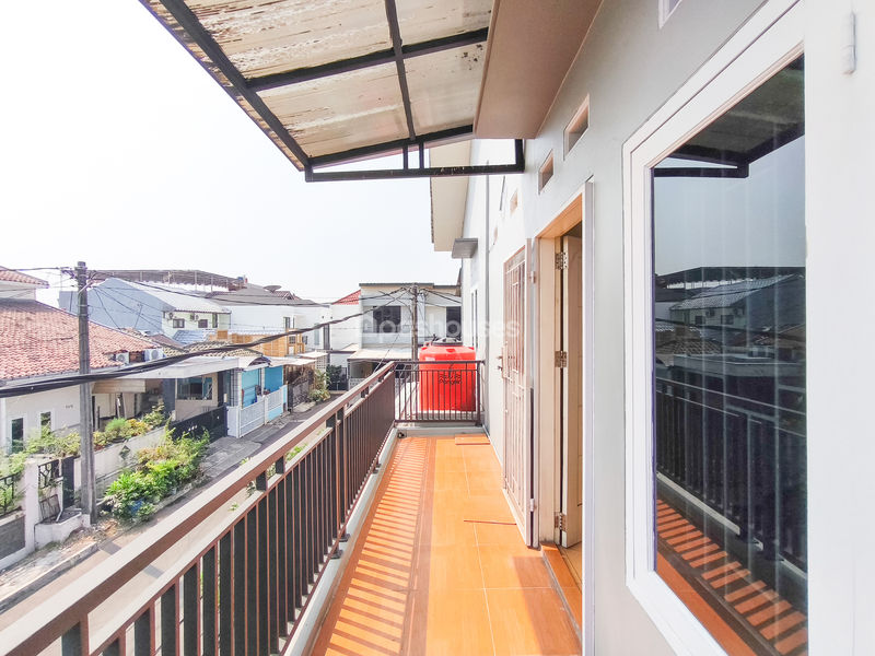 Perumahan Harapan Indah Cluster Boulevard Hijau Blok F3 No.12A