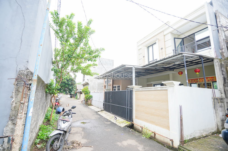 Jalan Tipar Tengah