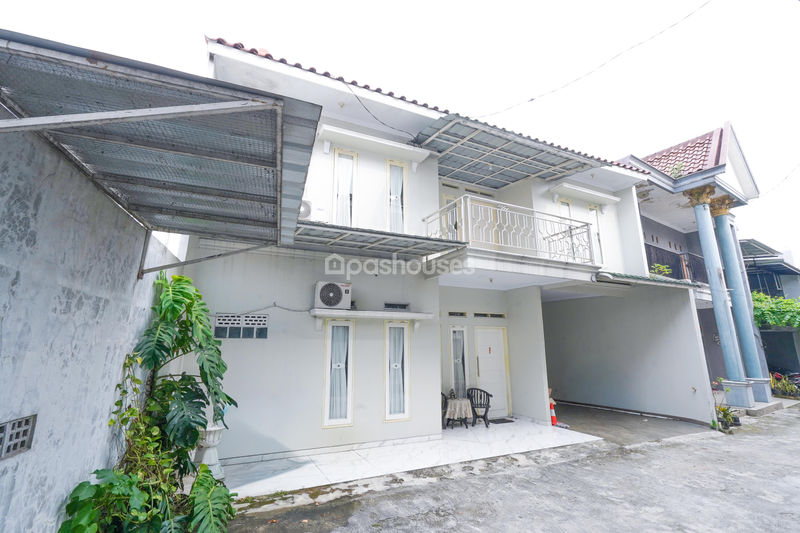 Jalan Guru Muhyin Jagakarsa