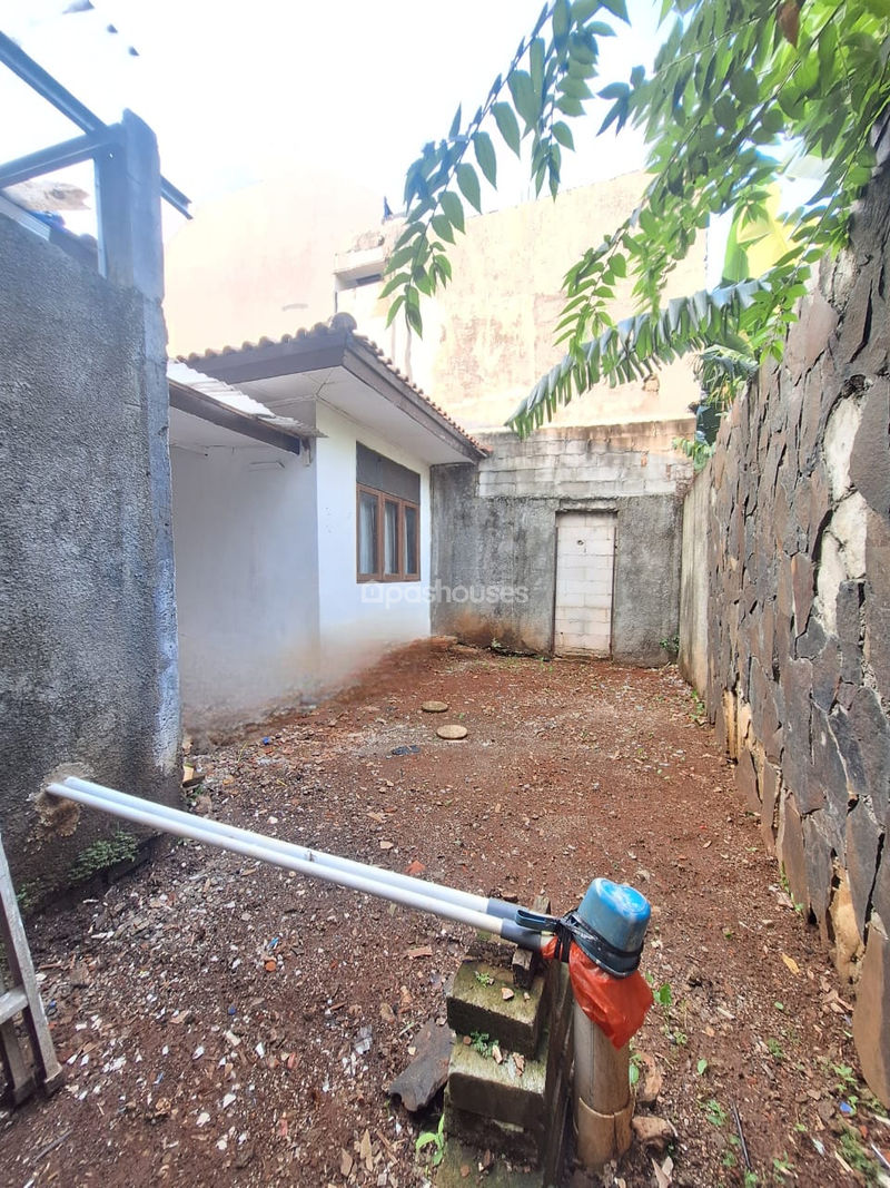 Jalan Poncol Indah Tangerang Selatan