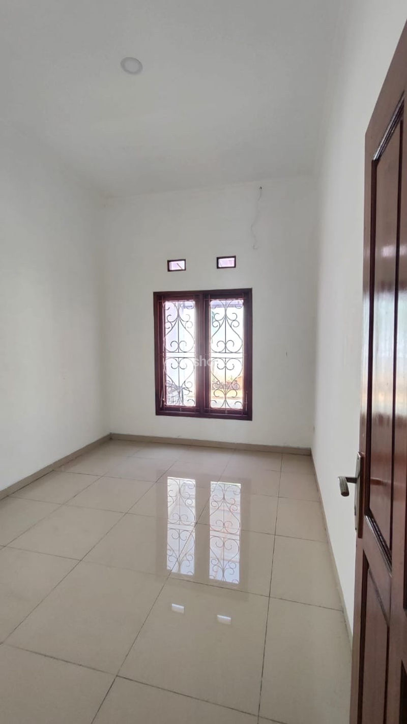 Perumahan Lembah Hijau Residence Blok D No.15