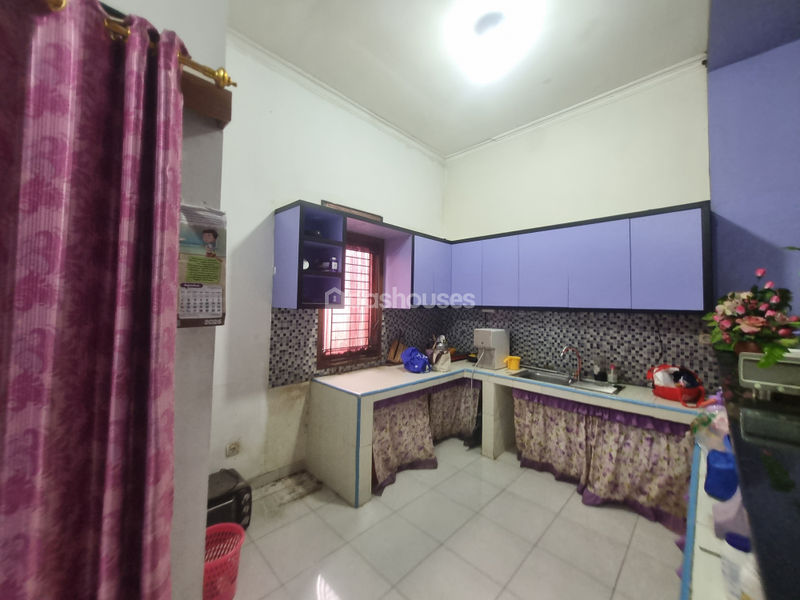 Town House Ibu Maya