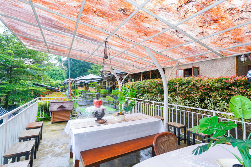 Villa Saung Ibu Bogor