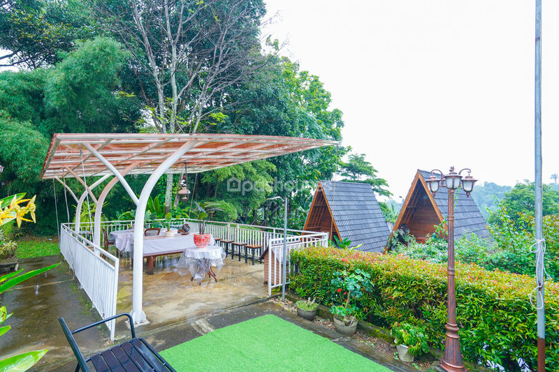 Villa Saung Ibu Bogor