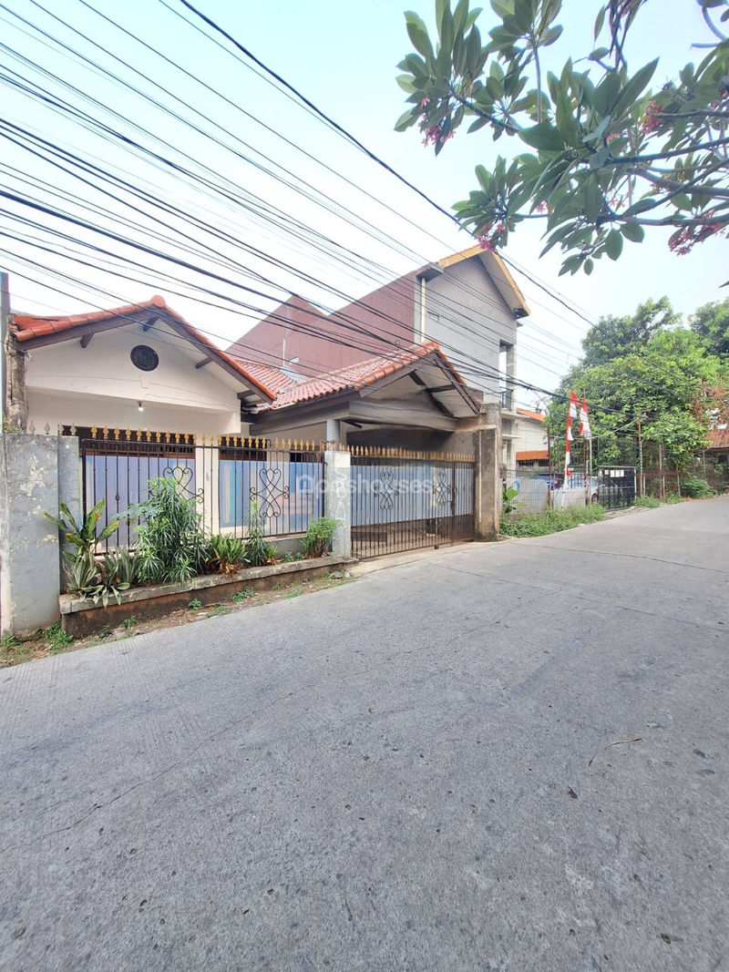 Jalan Poncol Indah Tangerang Selatan