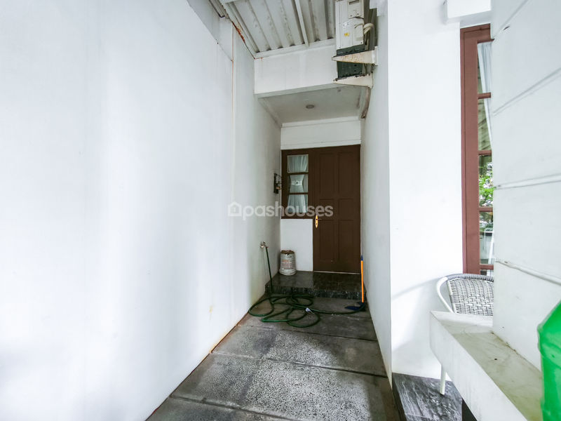 Legenda Wisata Zona Picasso Blok K5/10