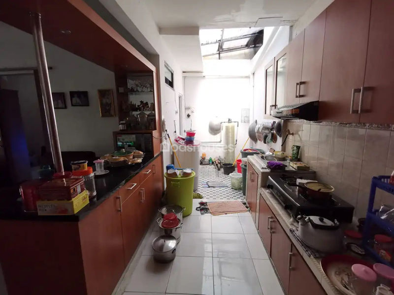 Jalan Anggrek V Blok A4 No.10