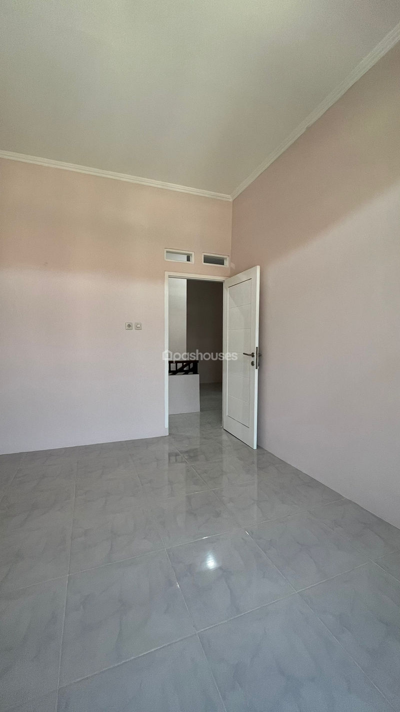 Perumahan Telaga Kahuripan Cluster Bukit Indra Prasta blok B17 No.3