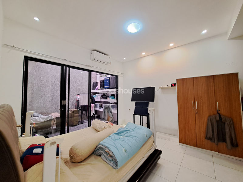 Griya Loka BSD Sektor 1.2 Blok V1/4