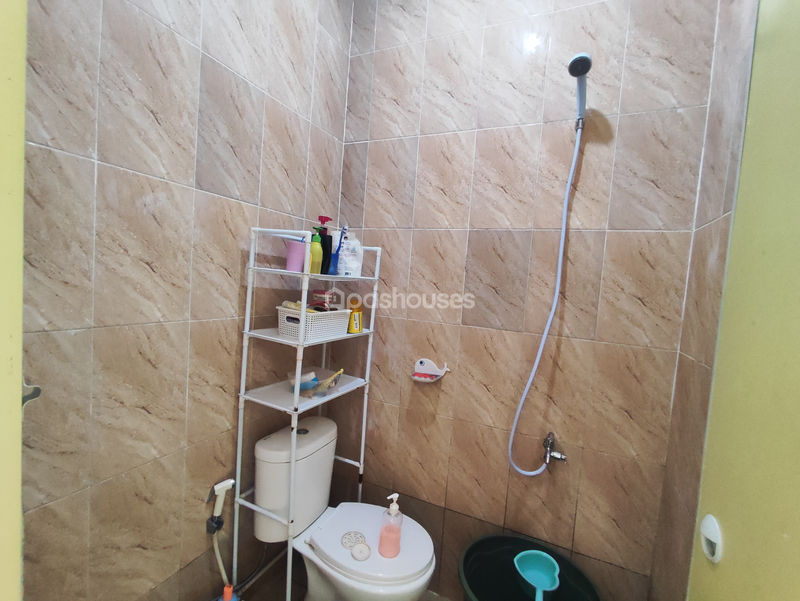 Perumahan Diamond Lake Side Blok K4 No.93