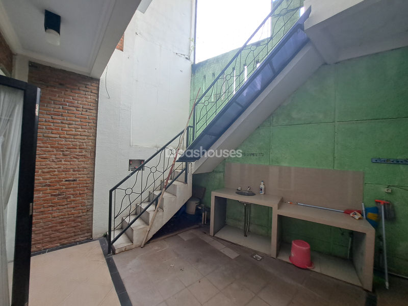 Kompleks Flo Residence Kav 4 No.1