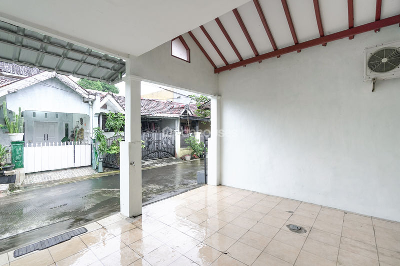 Perum Villa Anggrek Blok C No.20