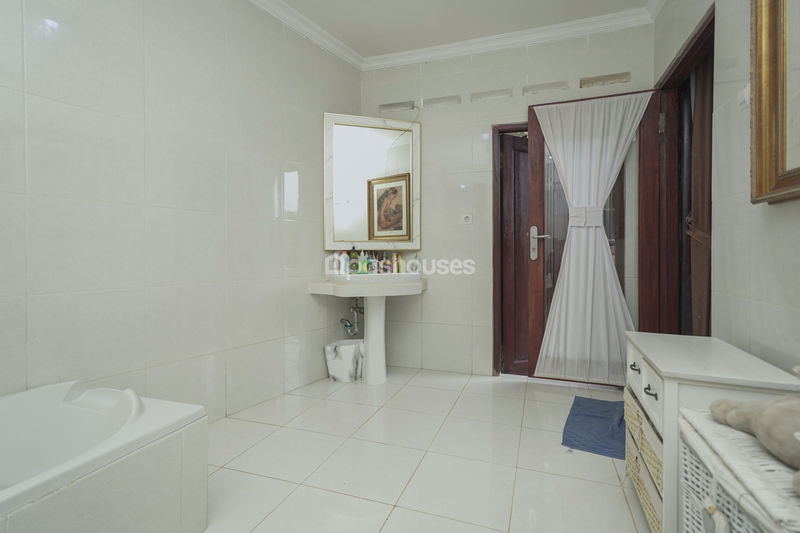 Villa Saung Ibu Bogor