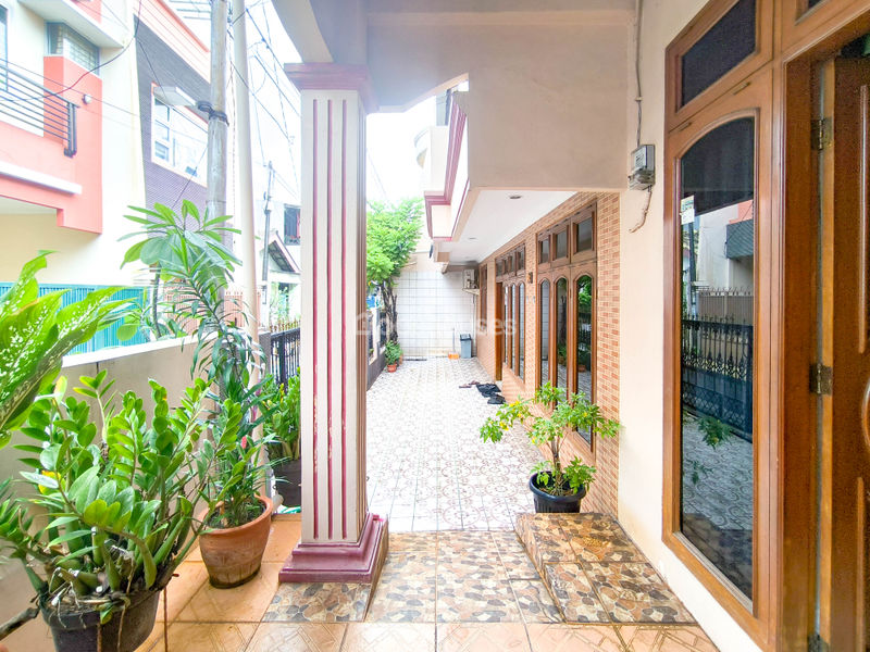 Jalan Tanjung Duren Selatan 2
