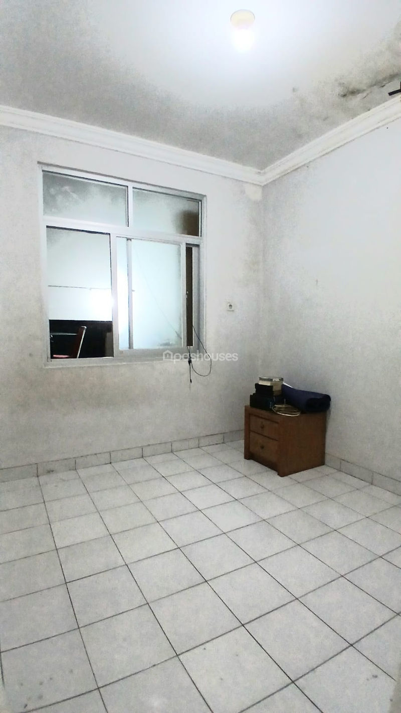 Graha Raya Cluster Dahlia Loka Blok RC3 No.10