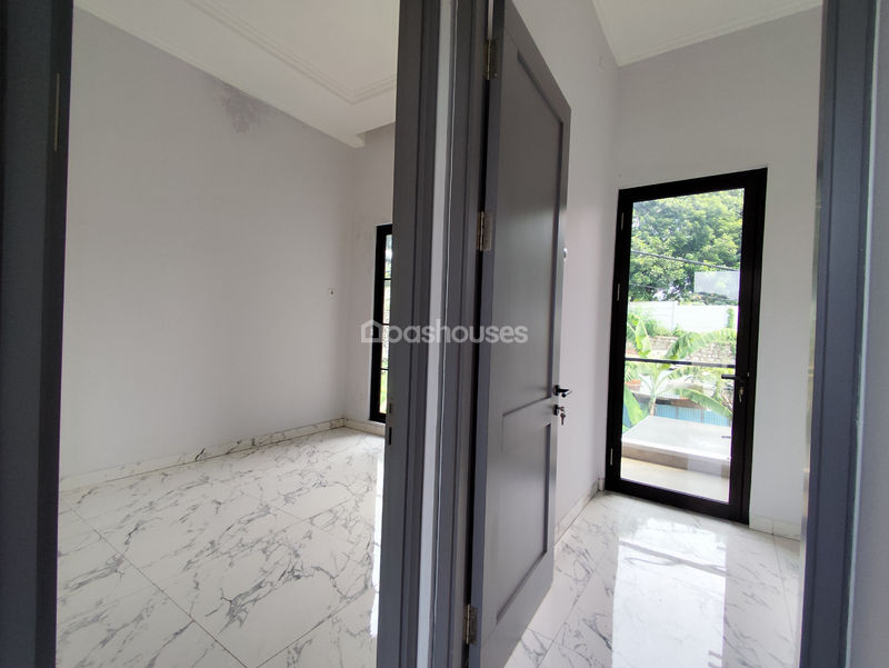 Perumahan Cibubur City Cluster Clayman Blok C No.28