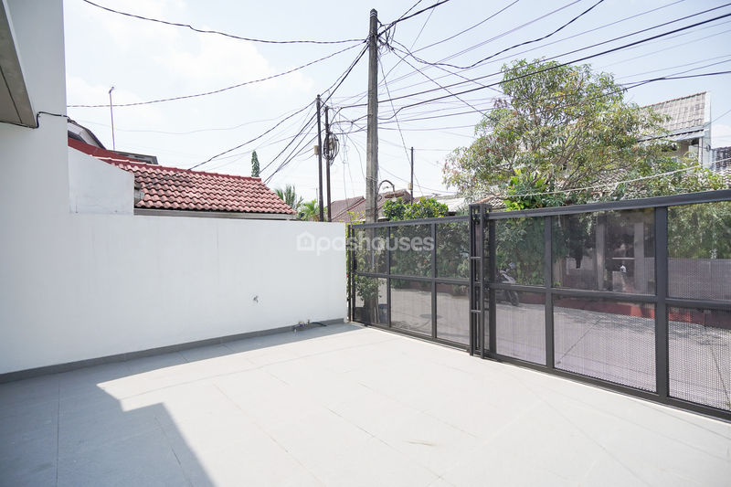 Taman Harapan Baru Blok O2 No.24