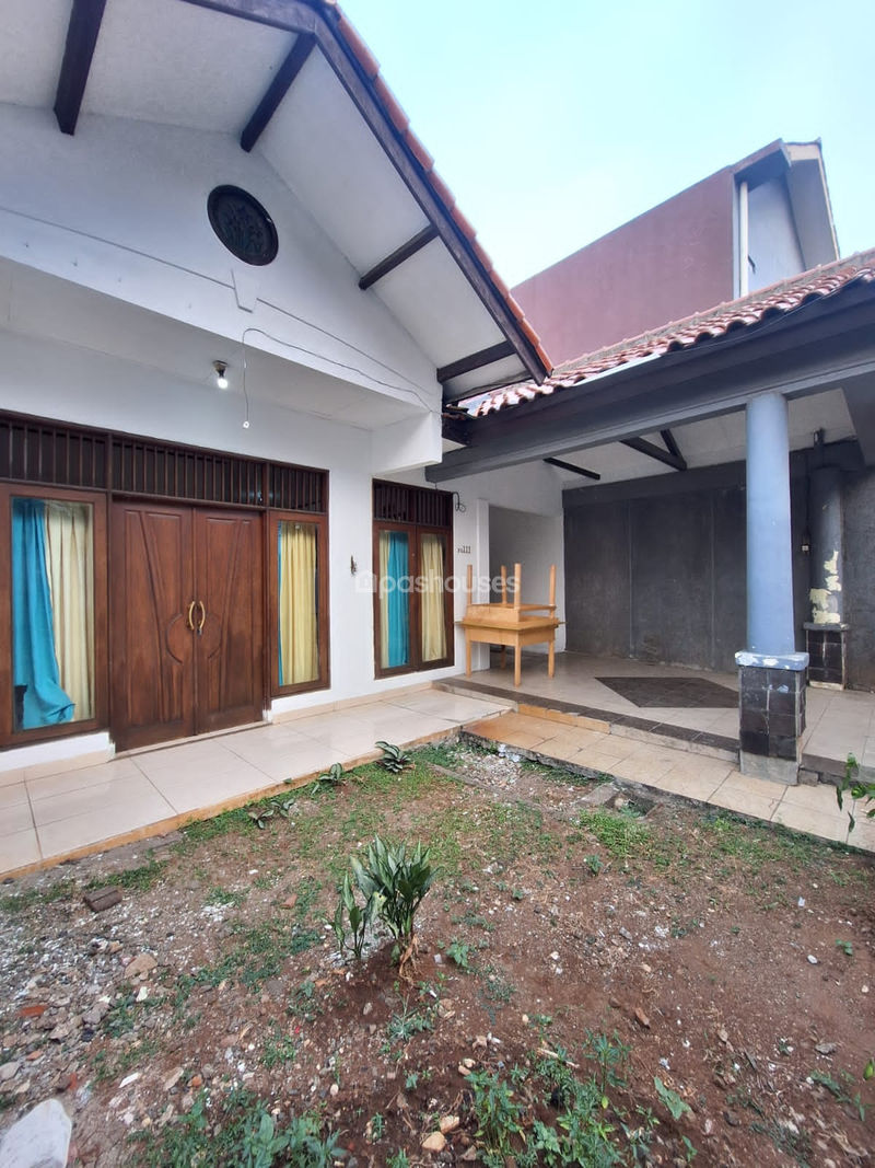 Jalan Poncol Indah Tangerang Selatan