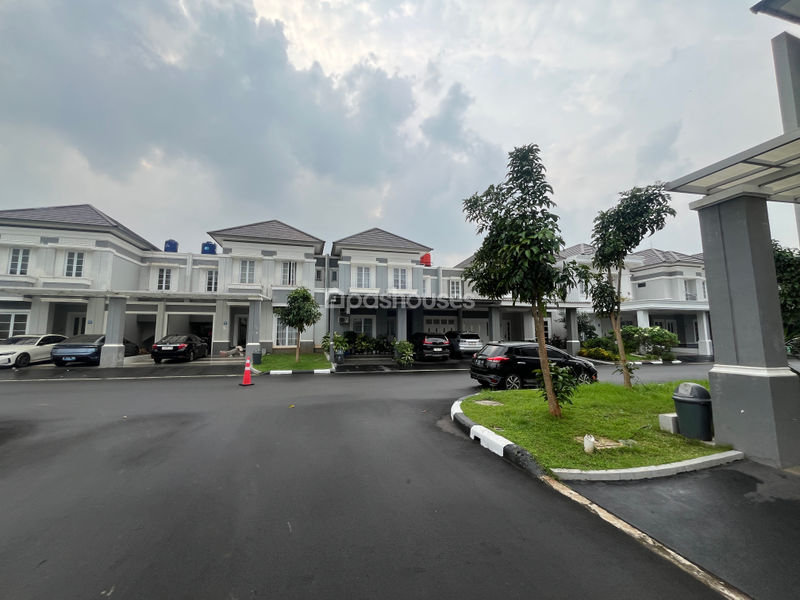 Grand Wisata Cluster Water Terrace Blok BE23 No.9