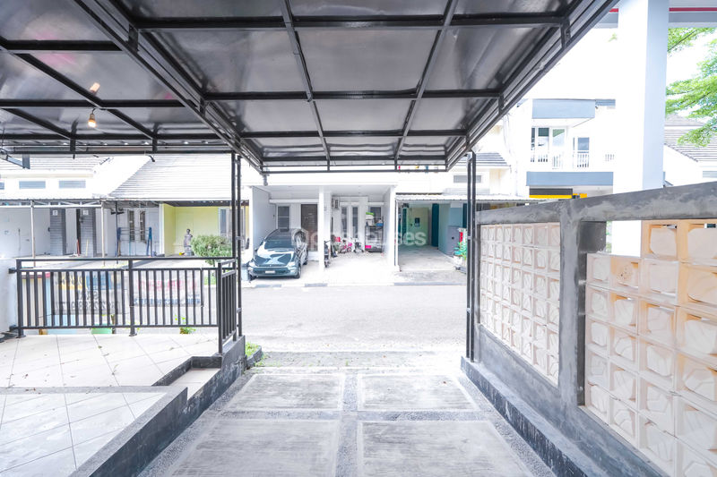 Legenda Wisata Zona Van Gogh Blok S17/10