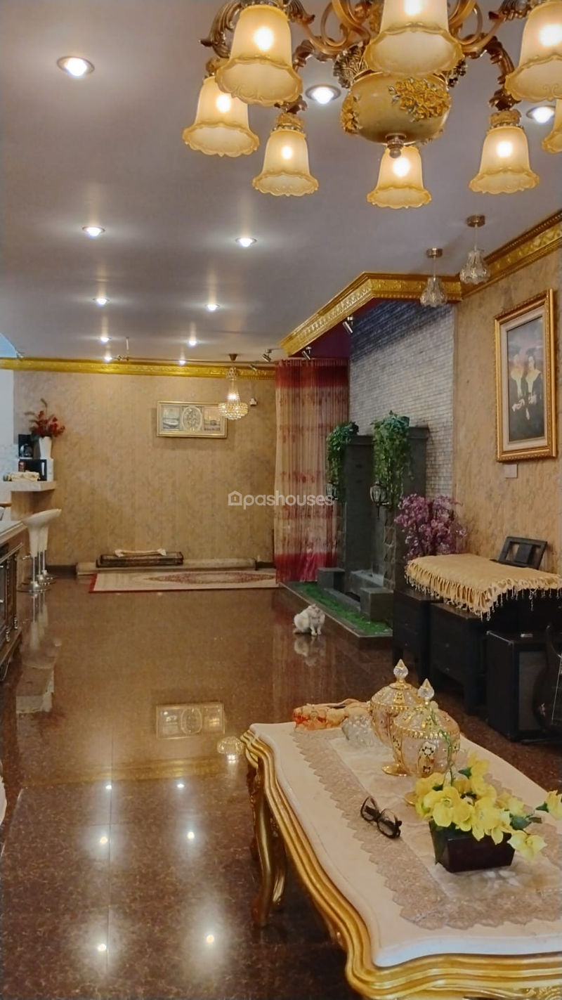 Royal Tajur Residence