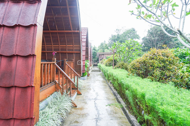 Villa Saung Ibu Bogor